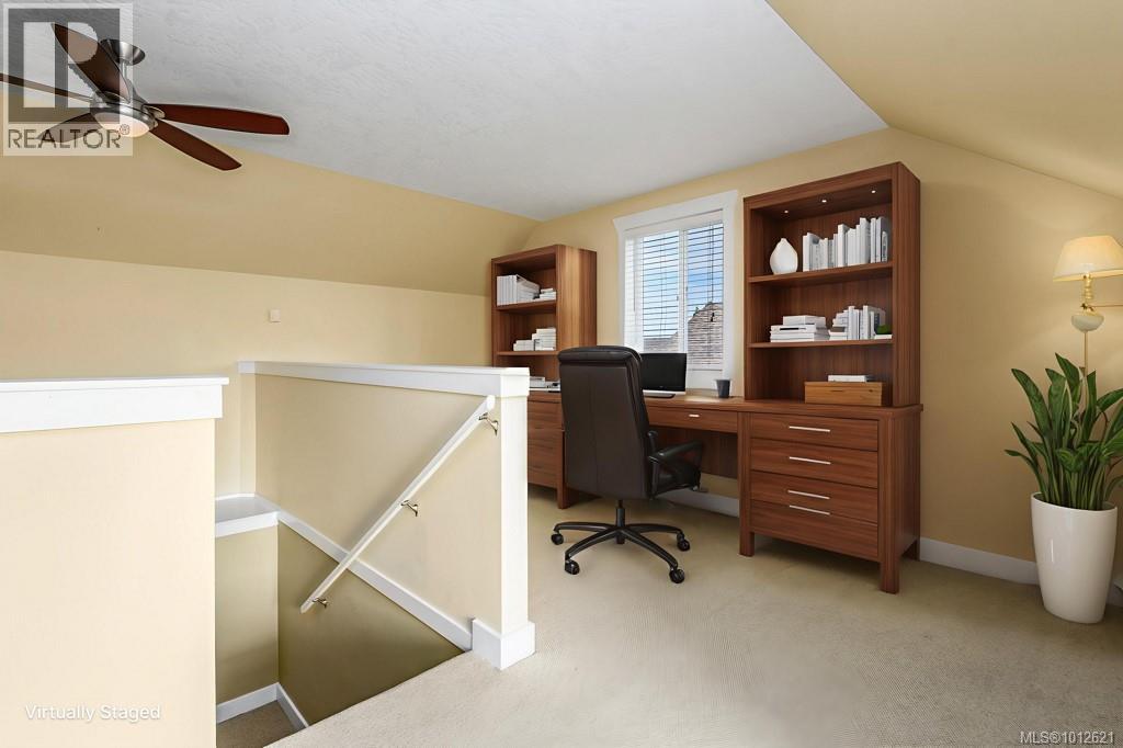725 Lancaster Way, Comox