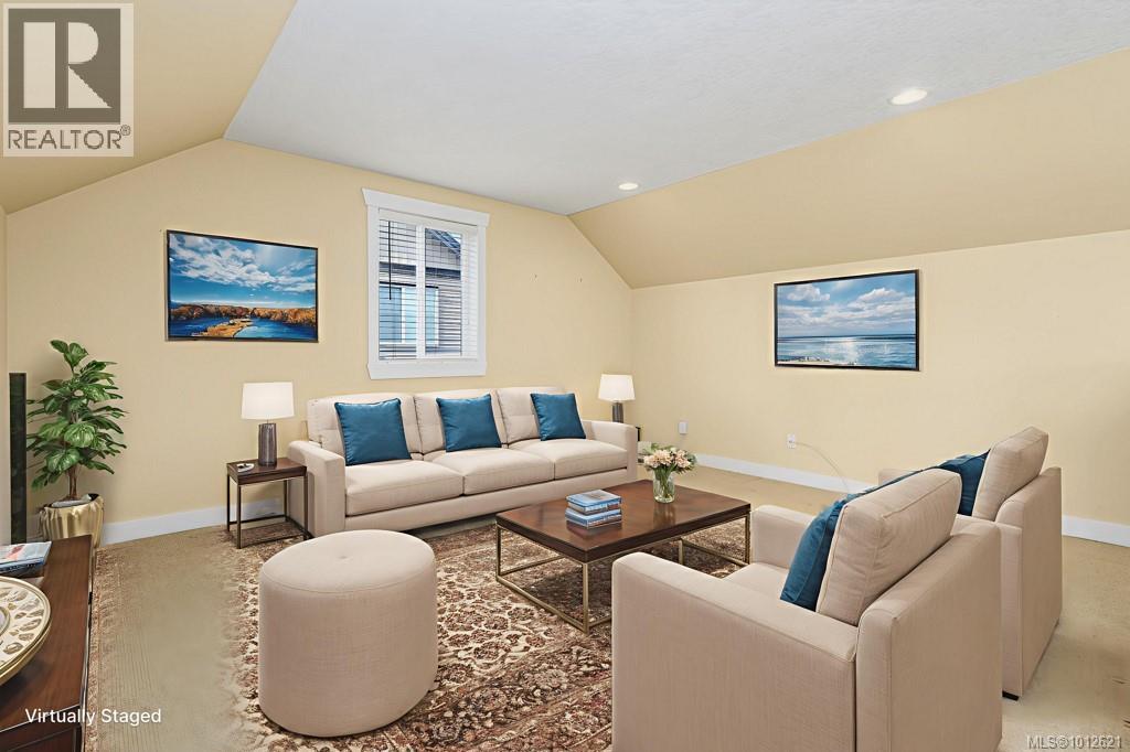 725 Lancaster Way, Comox