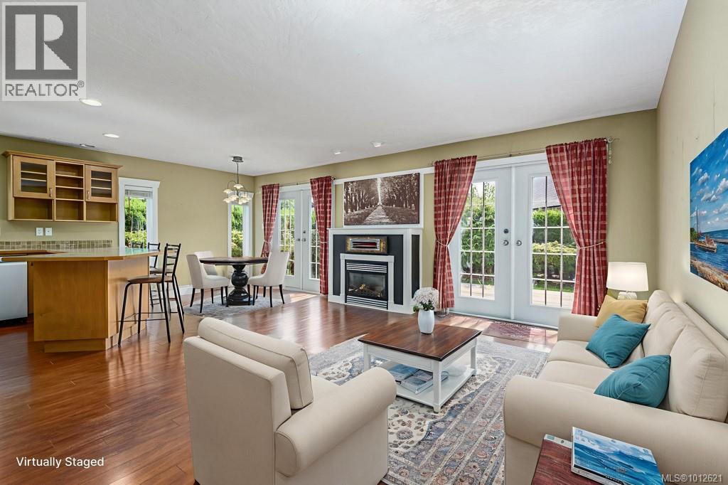 725 Lancaster Way, Comox