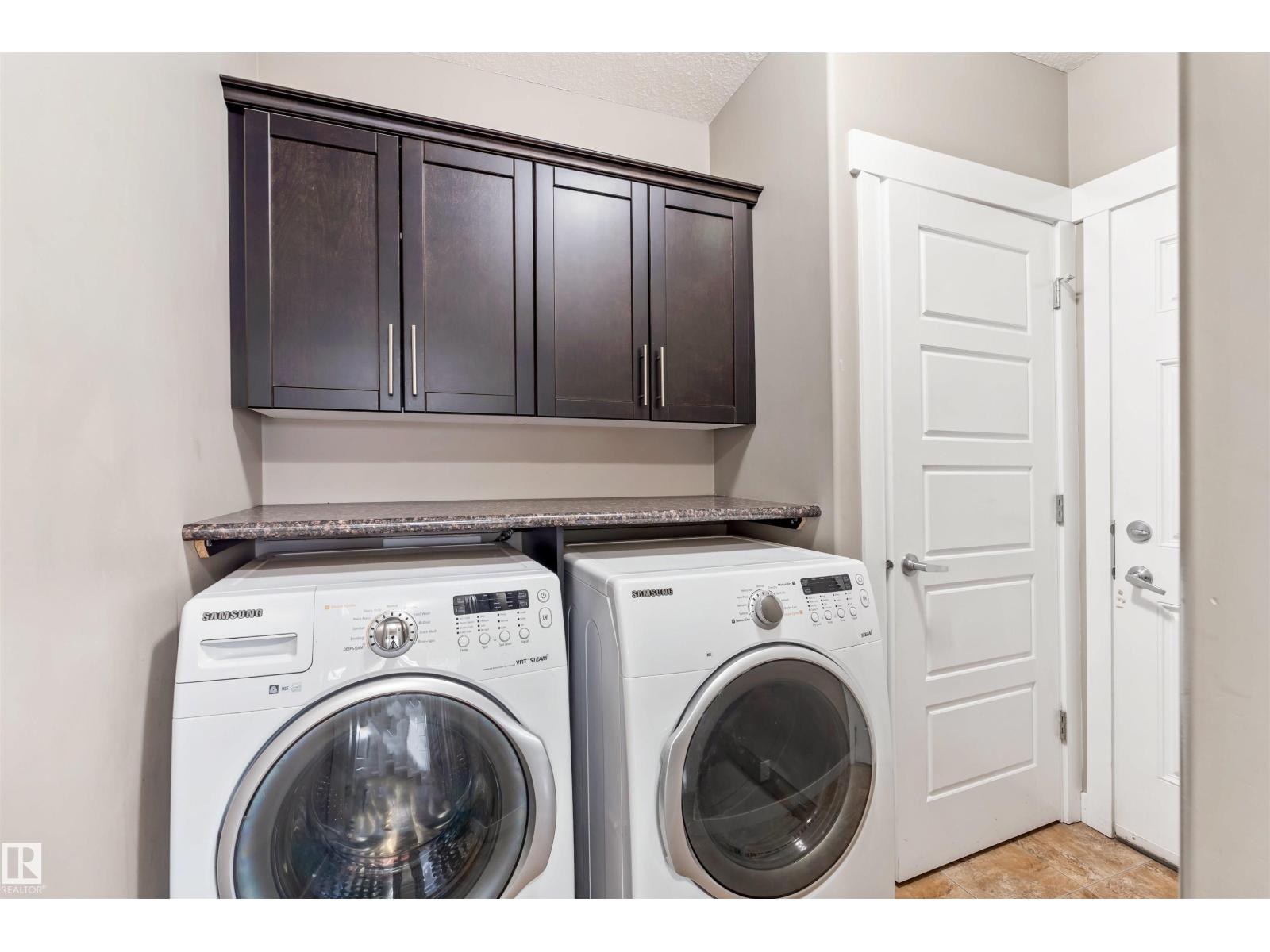 Photo 11 of 988 175 St Sw, Edmonton AB