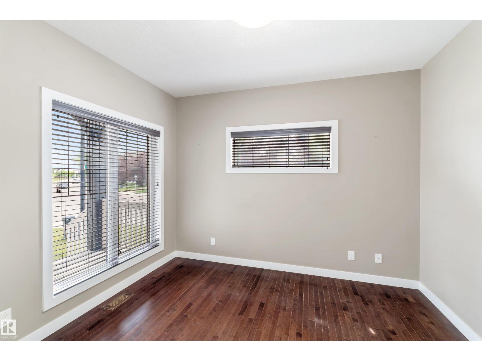 Photo 9 of 988 175 St Sw, Edmonton AB