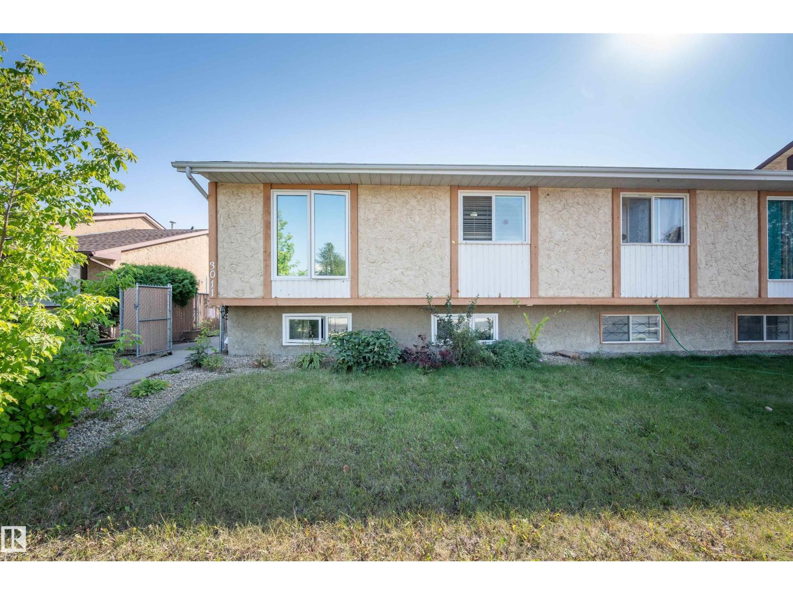 Photo 1 of 3011 139 Av Nw, Edmonton AB