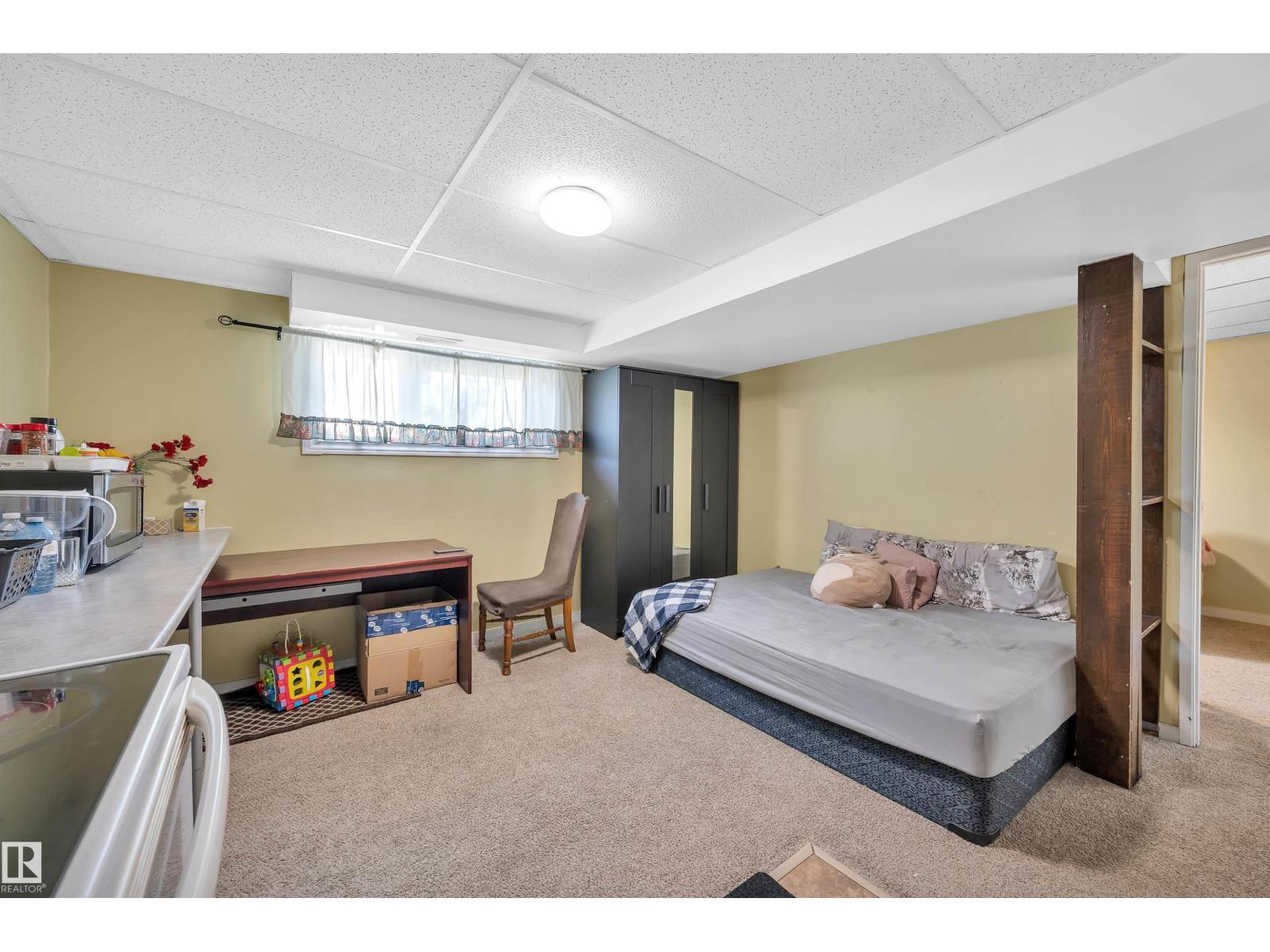 Photo 22 of 3011 139 Av Nw, Edmonton AB