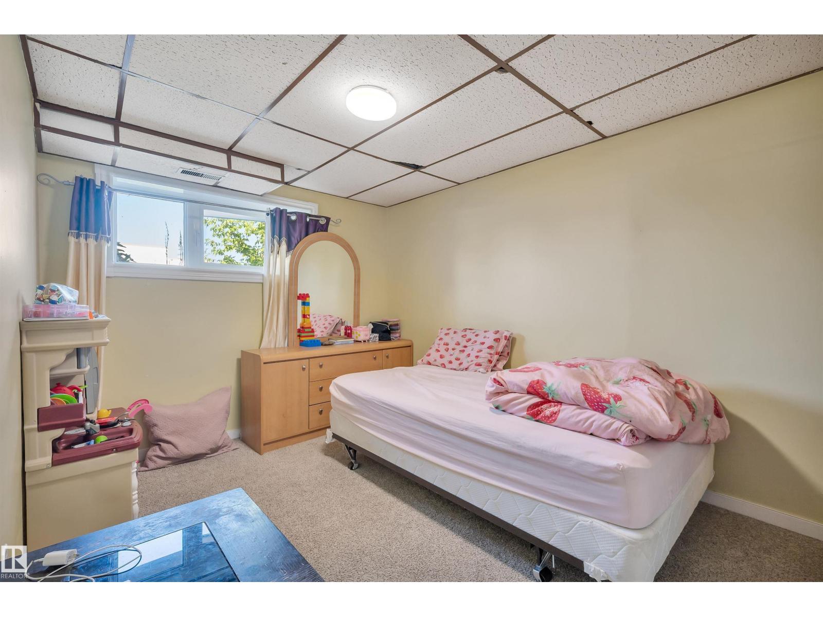 Photo 23 of 3011 139 Av Nw, Edmonton AB