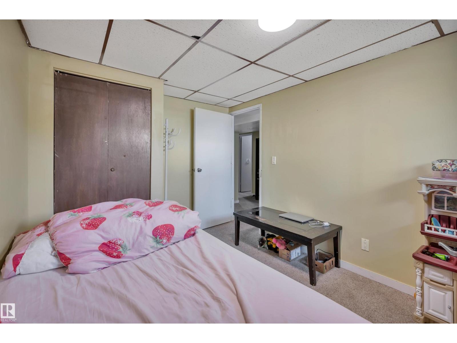 Photo 24 of 3011 139 Av Nw, Edmonton AB