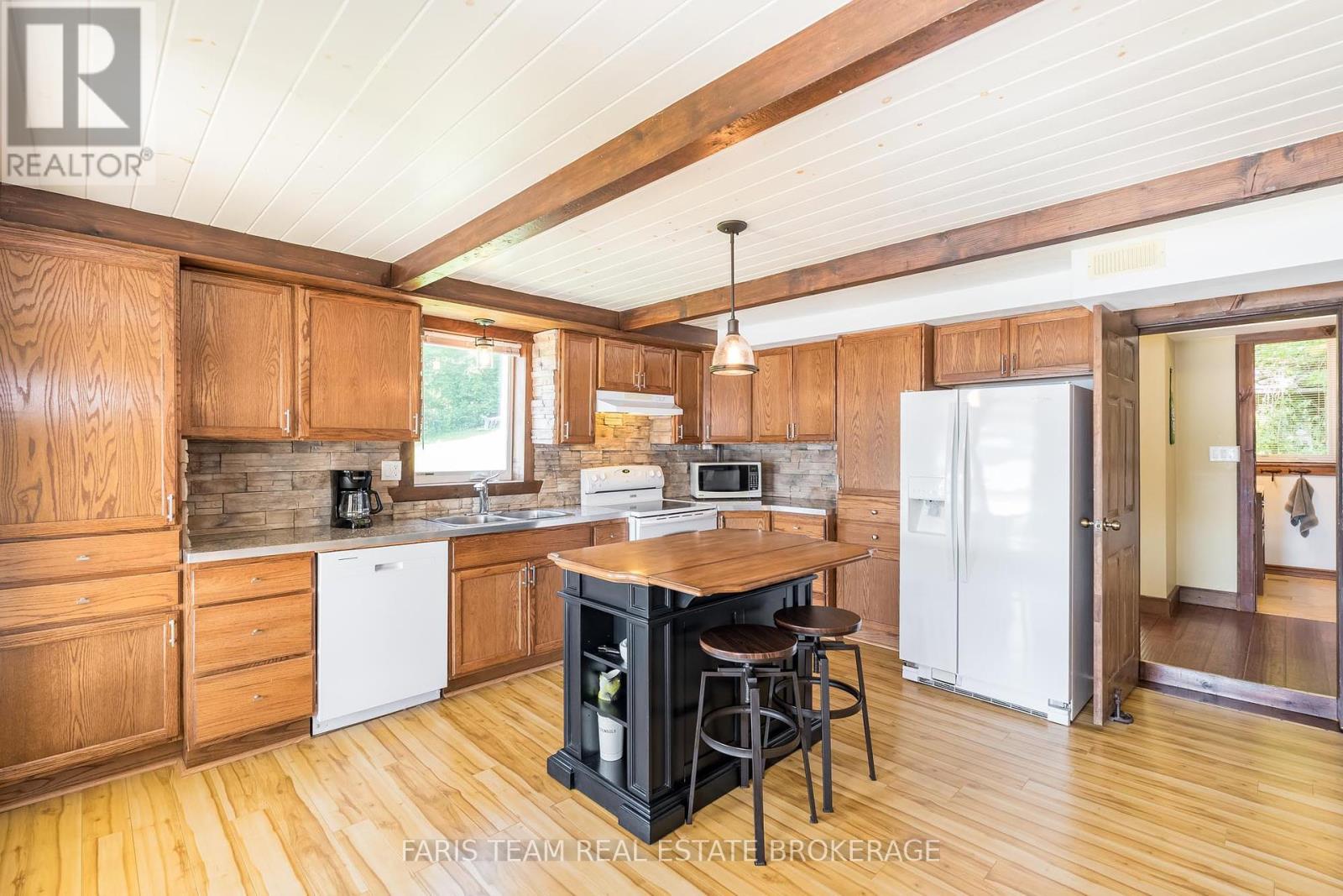 Photo 7 of 375 Champlain Road, Penetanguishene ON