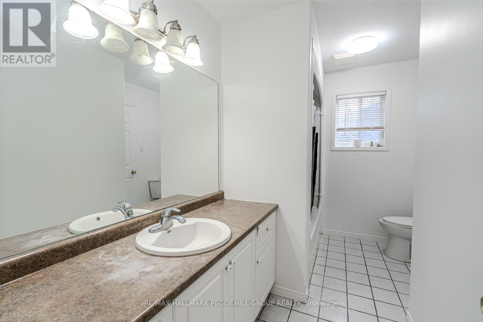 Photo 11 of Upper 49 Forest Dale Drive, Barrie ON