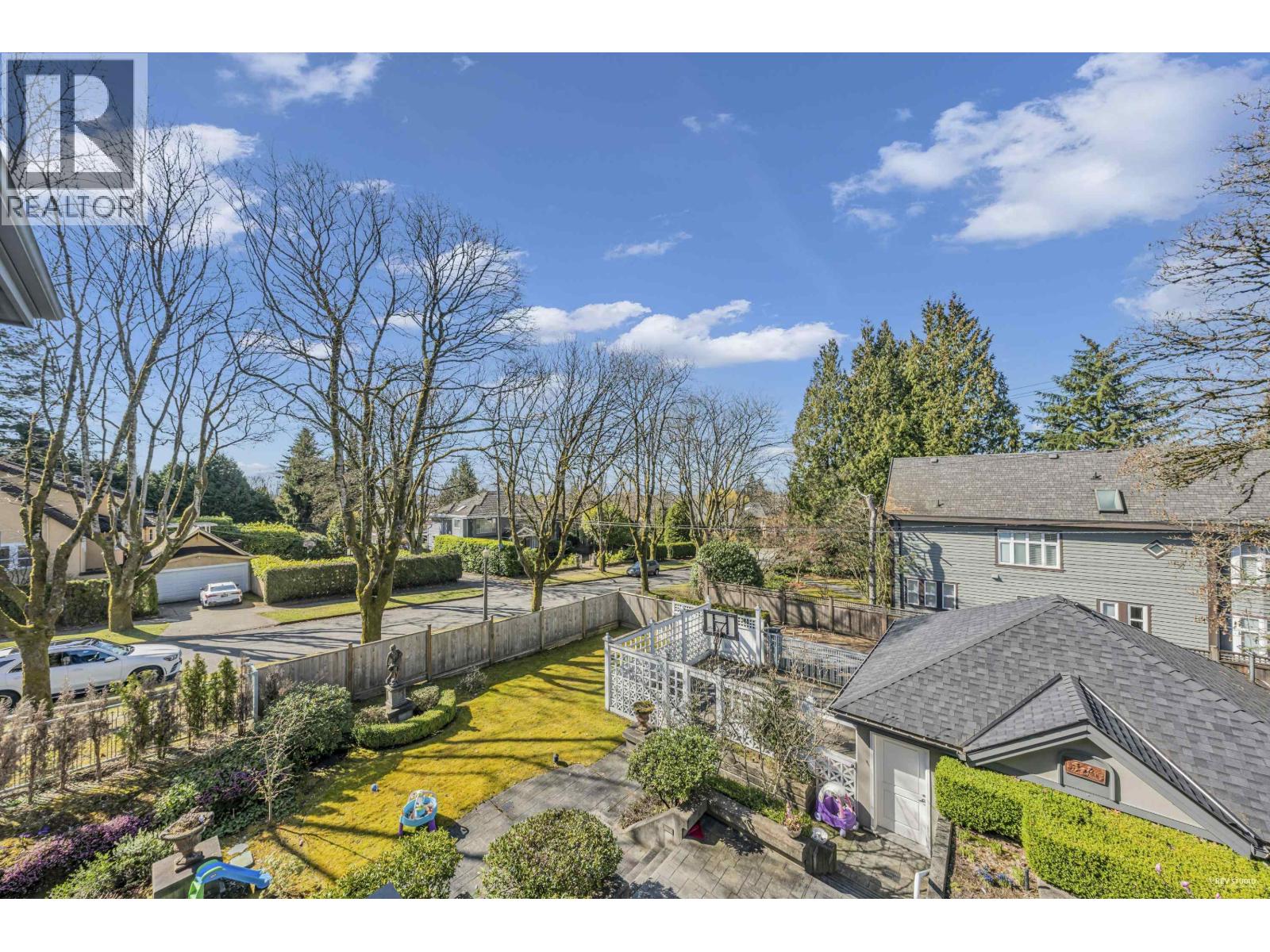 Photo 10 of 5885 Angus Drive, Vancouver BC