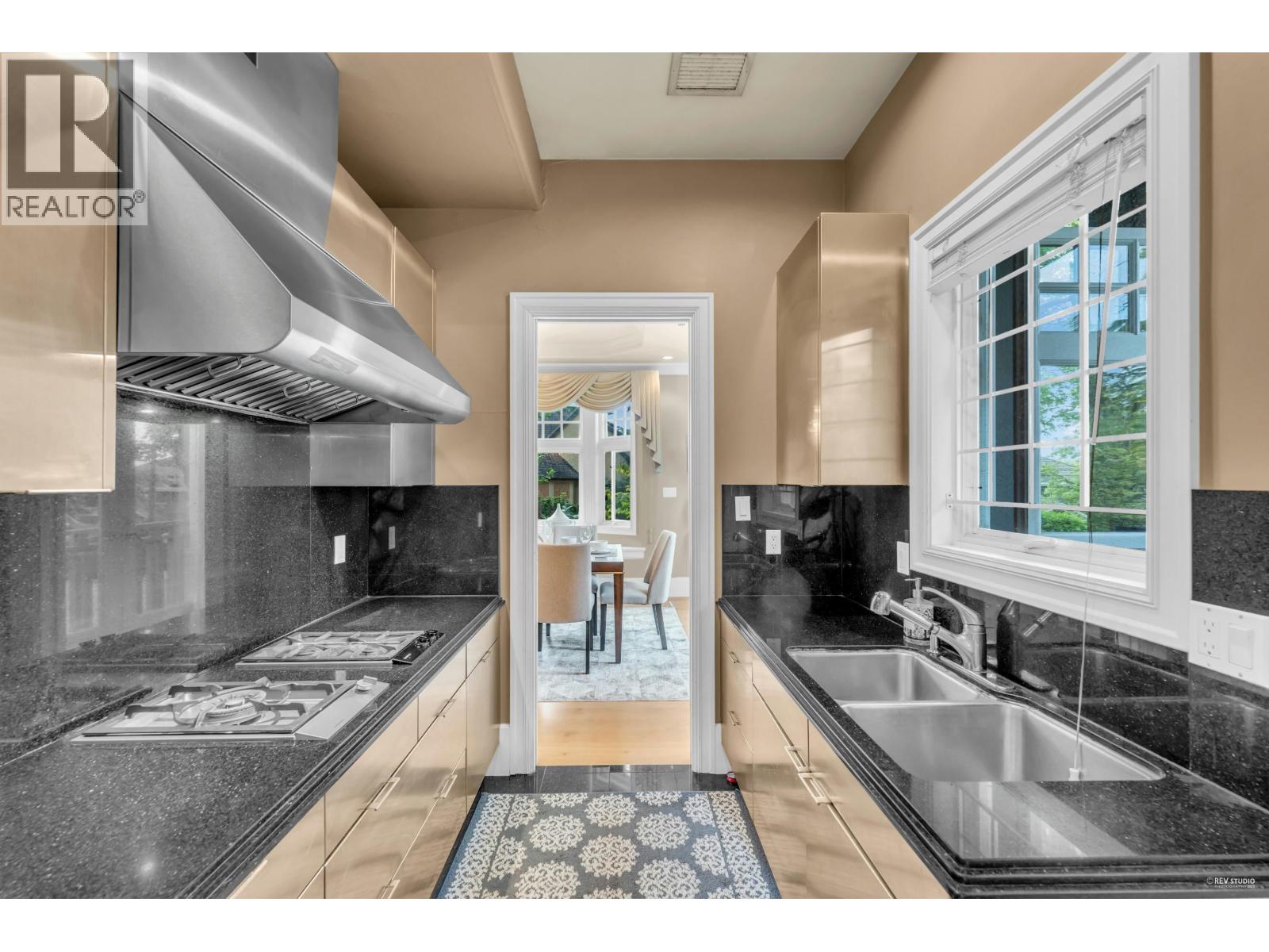 Photo 11 of 5885 Angus Drive, Vancouver BC