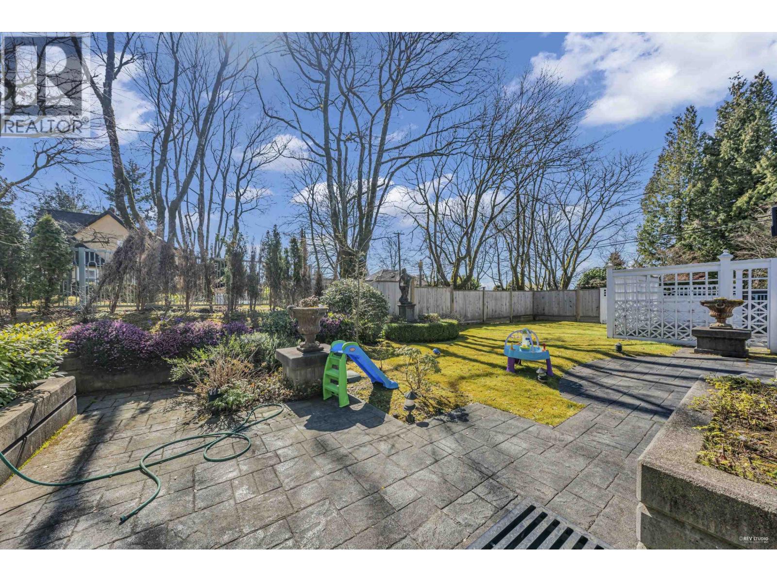 Photo 33 of 5885 Angus Drive, Vancouver BC