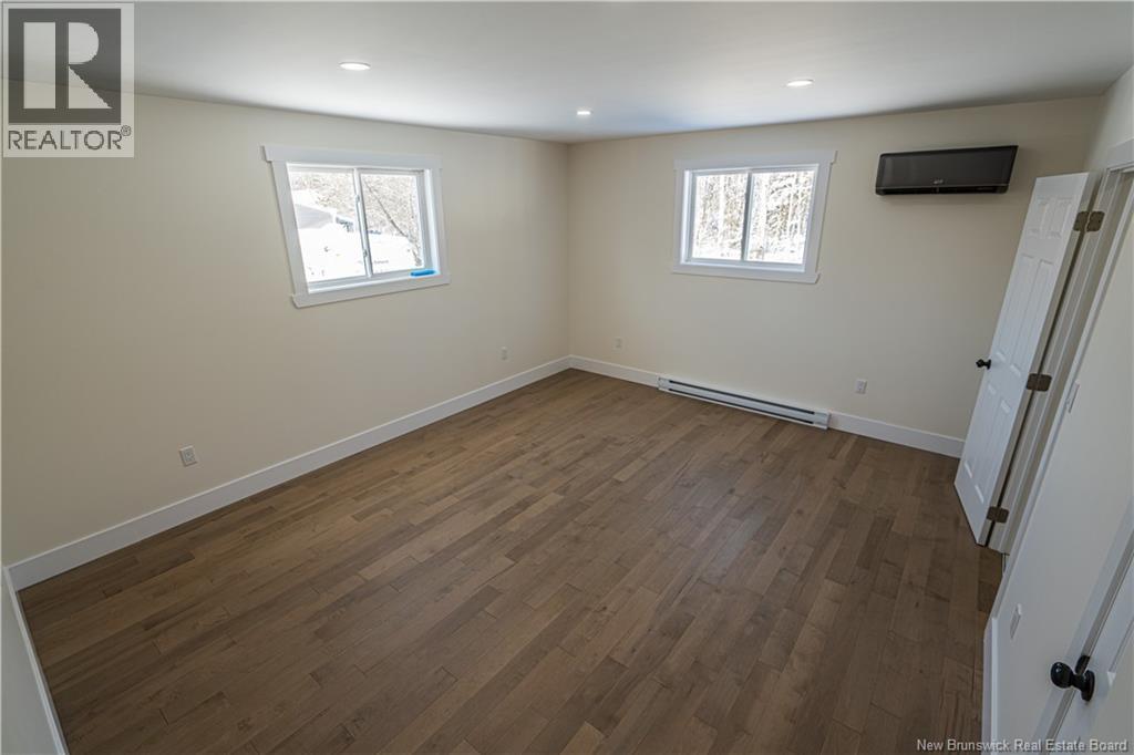 Photo 16 of 419 Northfield Avenue, Minto NB