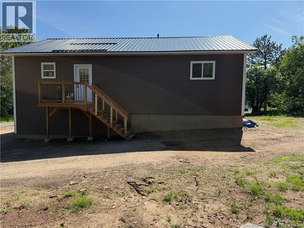 Photo 40 of 419 Northfield Avenue, Minto NB