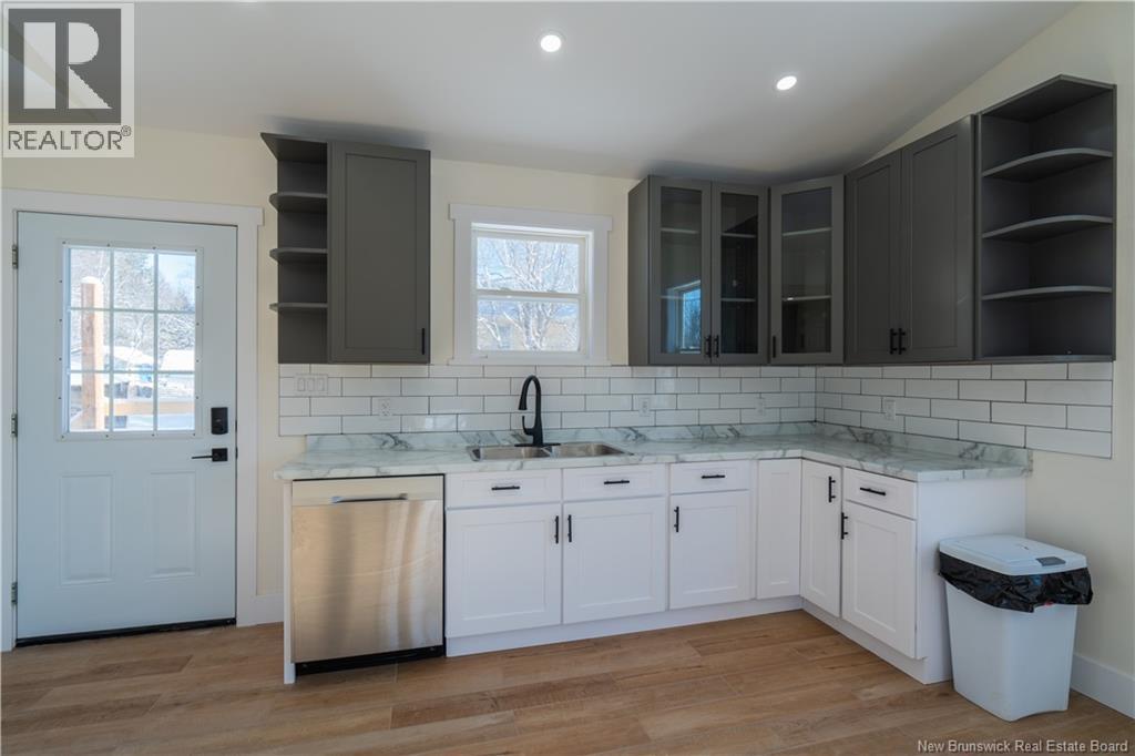 Photo 8 of 419 Northfield Avenue, Minto NB