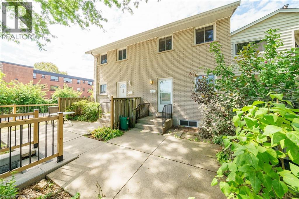 Photo 39 of 11 Colmar Place Unit 2, Dundas ON