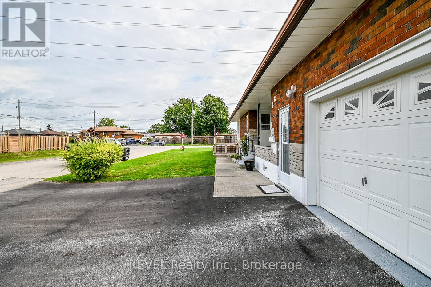 Photo 49 of 181 Cross Street, Port Colborne ON