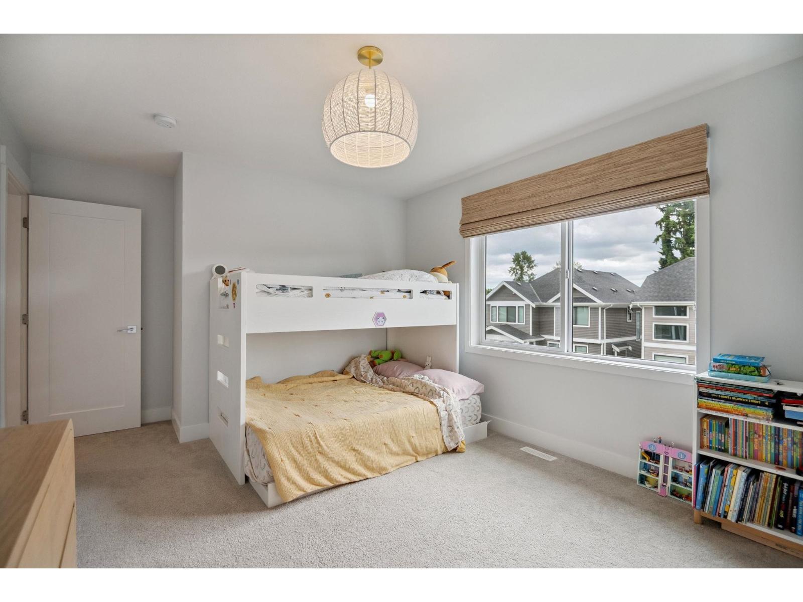 Photo 26 of 16628 104 Avenue, Surrey BC