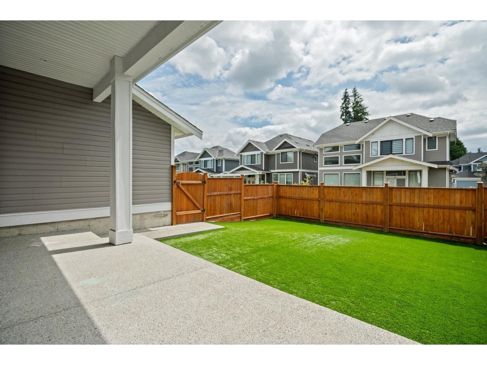 Photo 36 of 16628 104 Avenue, Surrey BC