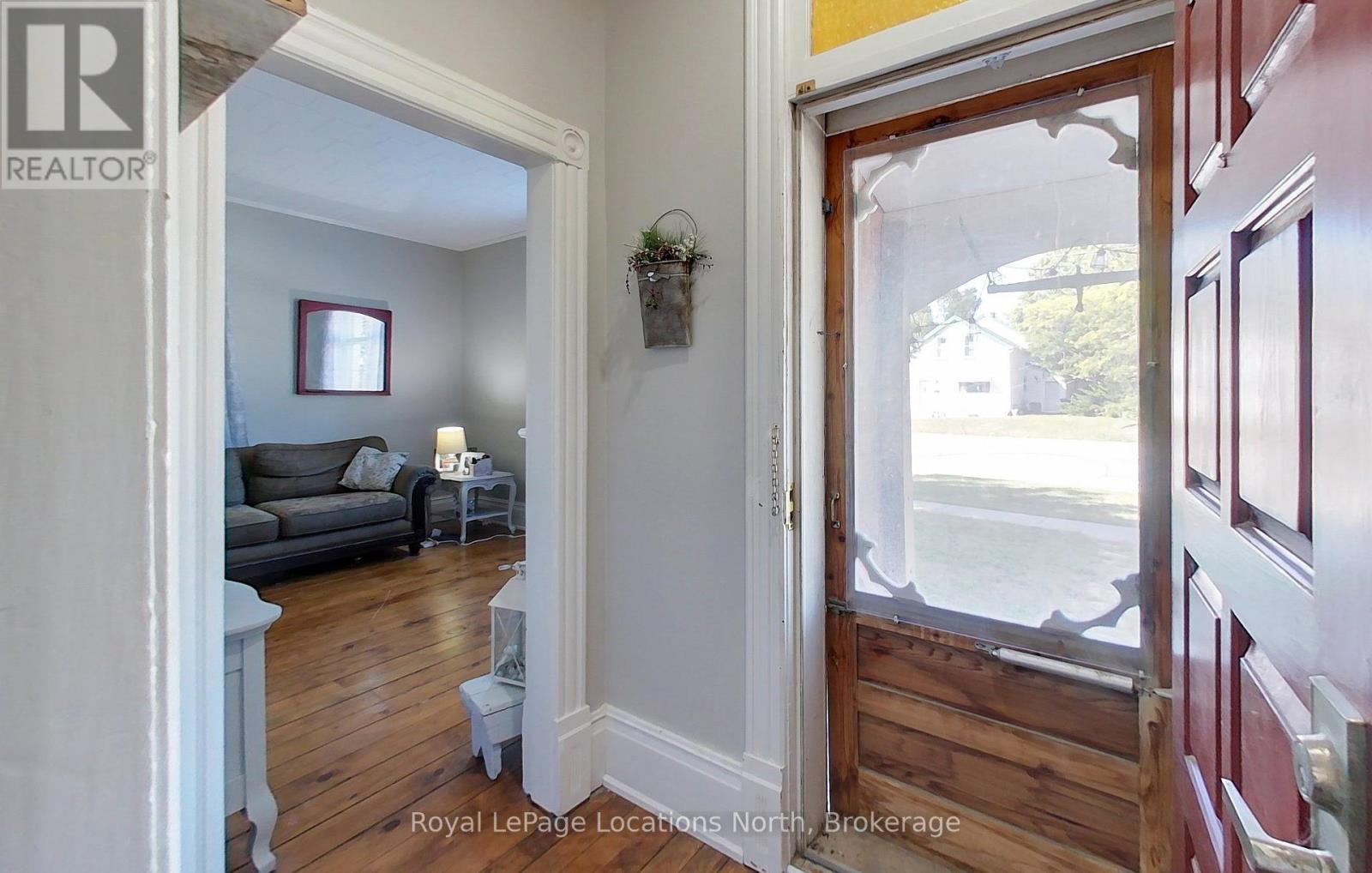 Photo 2 of 523 Hurontario Street, Collingwood ON