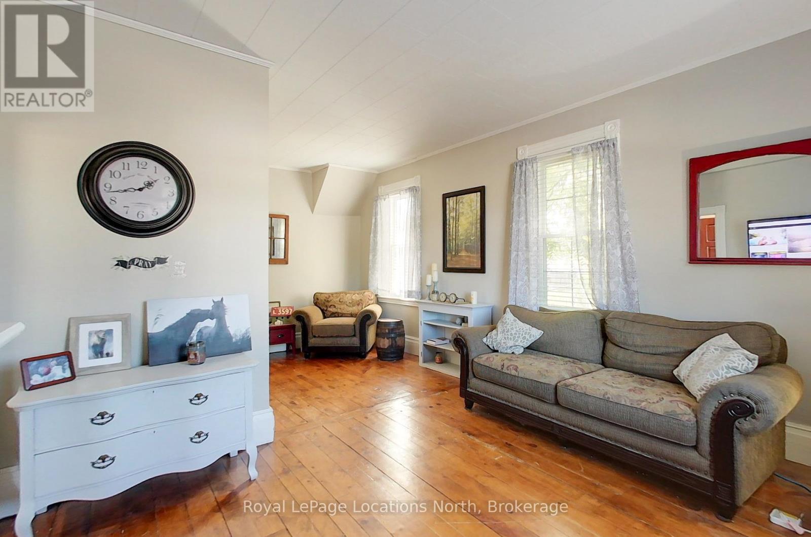 Photo 5 of 523 Hurontario Street, Collingwood ON