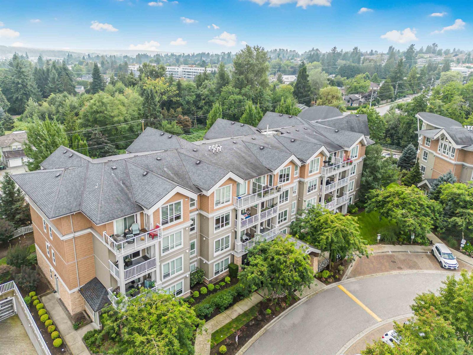 Photo 40 of 209 6430 194 Street, Surrey BC
