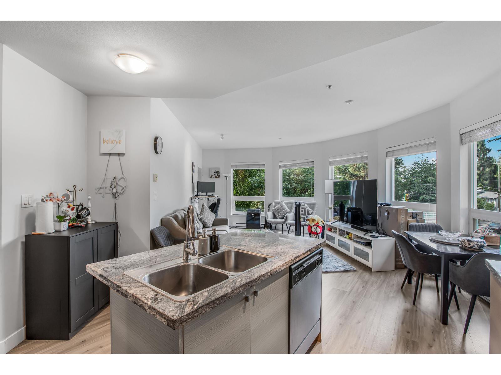 Photo 9 of 209 6430 194 Street, Surrey BC