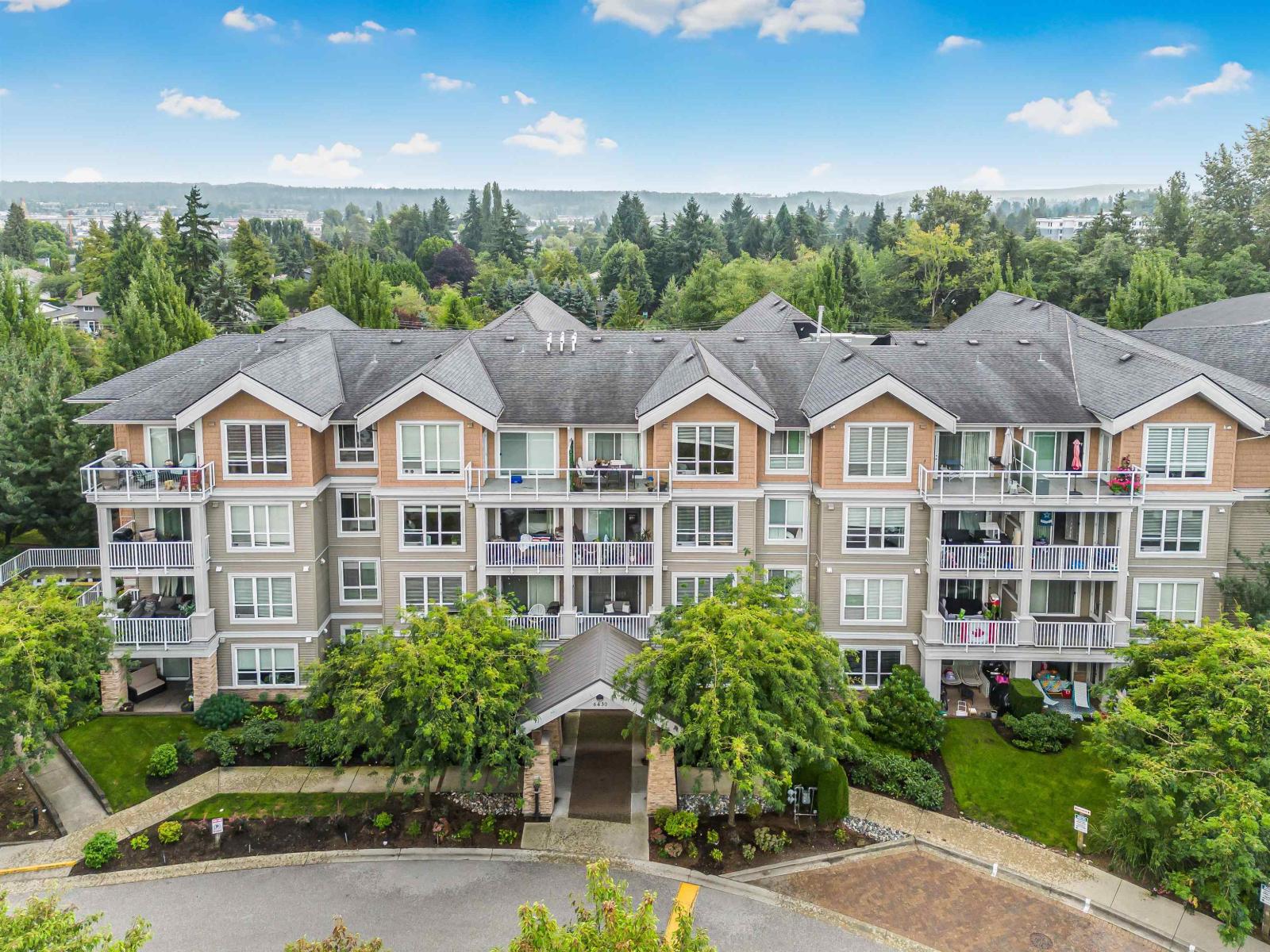 Photo 39 of 209 6430 194 Street, Surrey BC