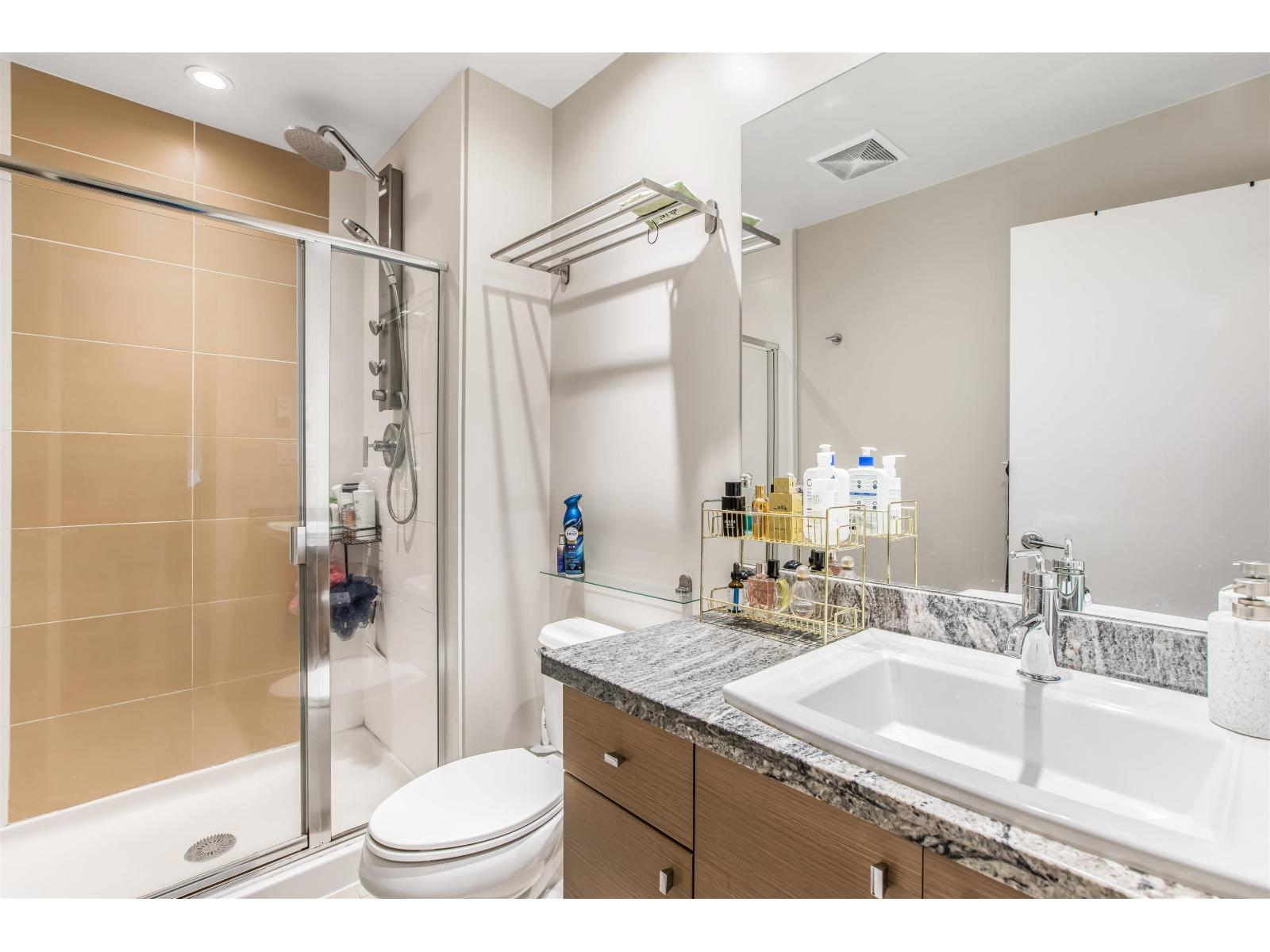 Photo 18 of 209 6430 194 Street, Surrey BC