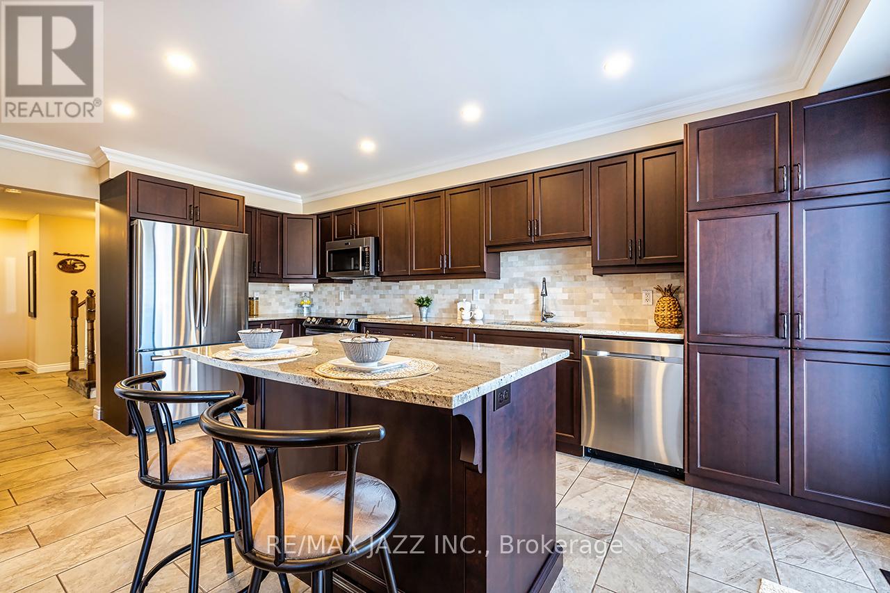 Photo 15 of 78 Bonnycastle Drive, Clarington ON