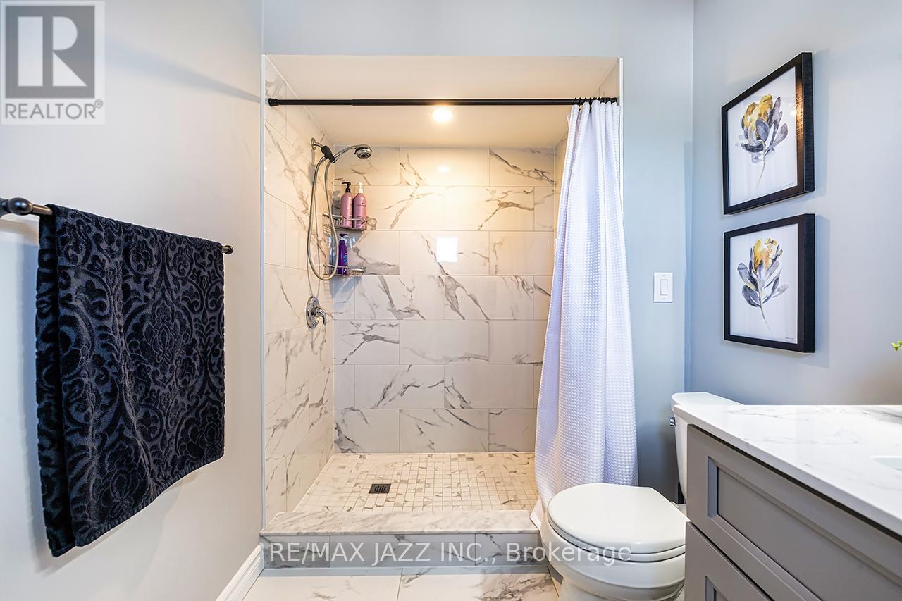 Photo 30 of 78 Bonnycastle Drive, Clarington ON