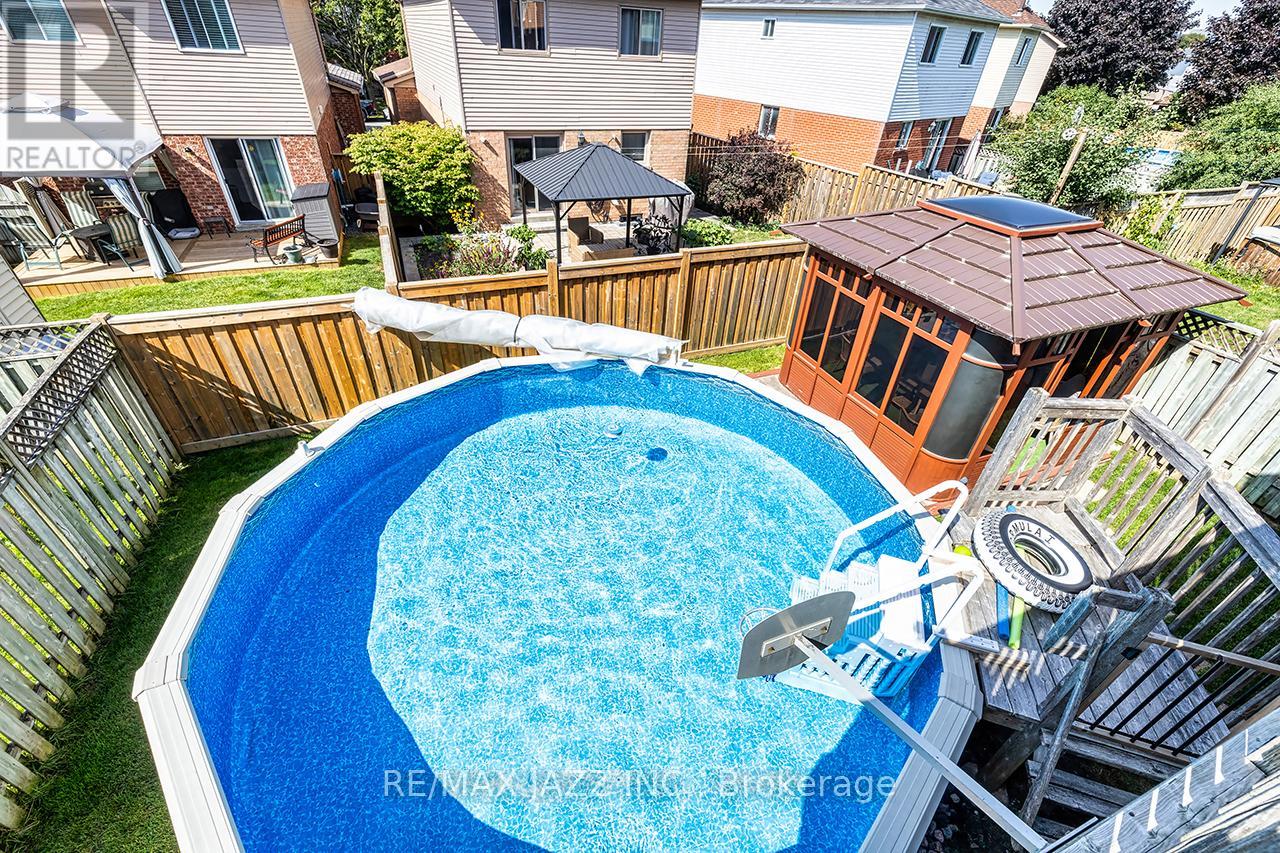 Photo 25 of 78 Bonnycastle Drive, Clarington ON