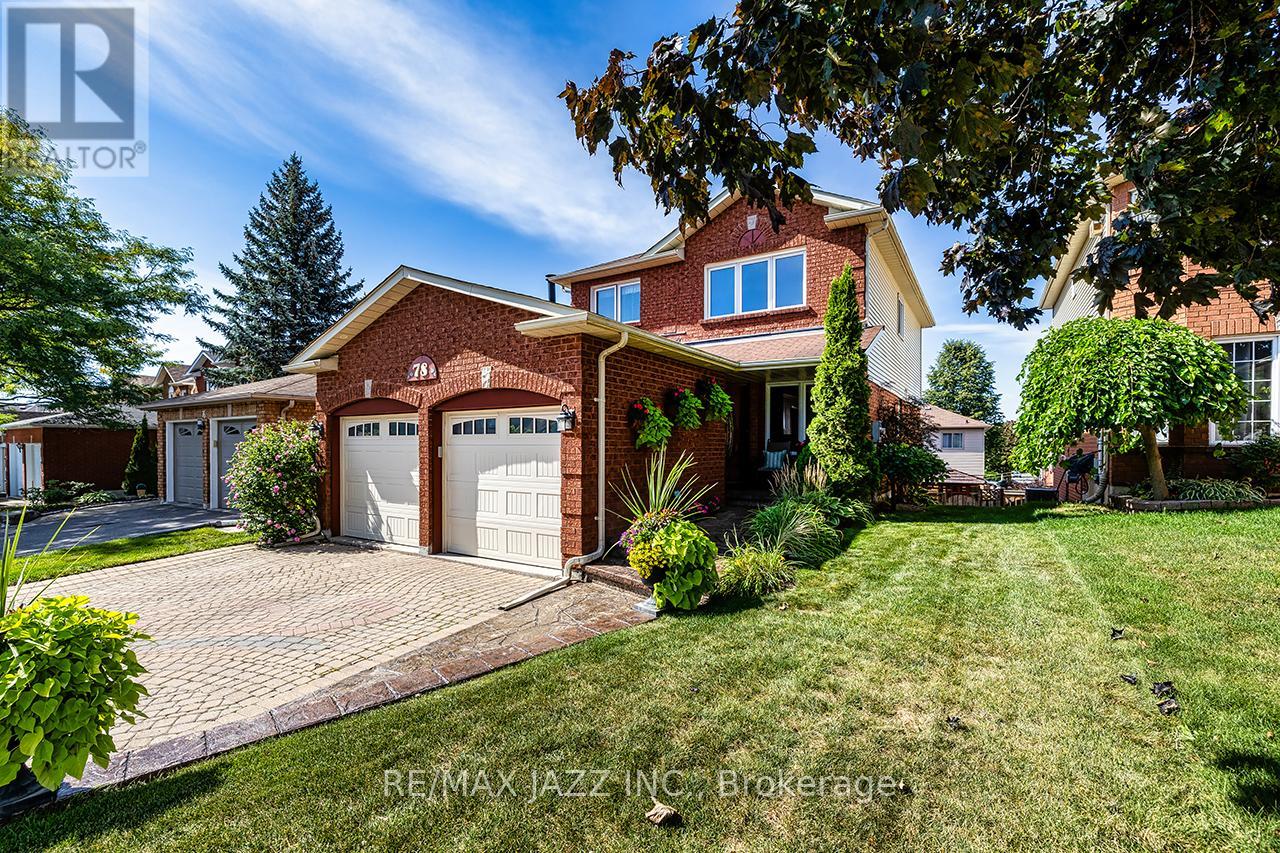 Photo 3 of 78 Bonnycastle Drive, Clarington ON