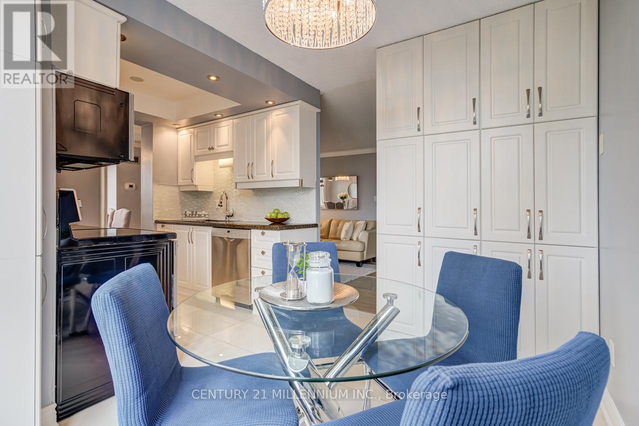 Photo 13 of 604 5 Lisa Street, Brampton ON