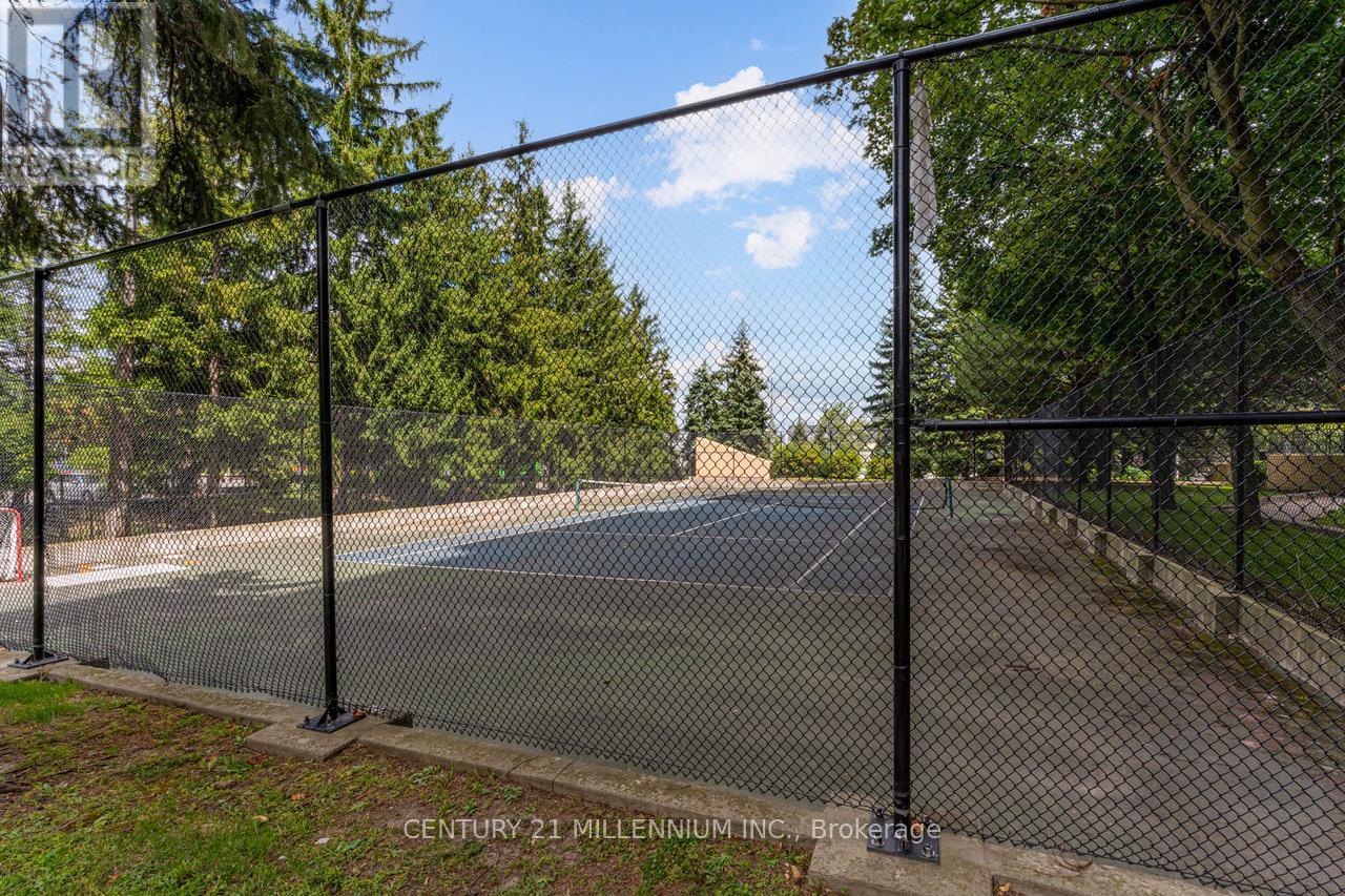 Photo 40 of 604 5 Lisa Street, Brampton ON