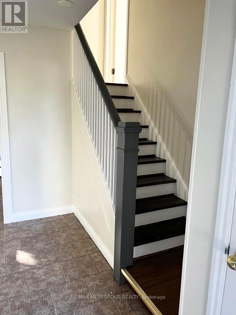 Photo 6 of Main 78 Harold Street, Brampton ON