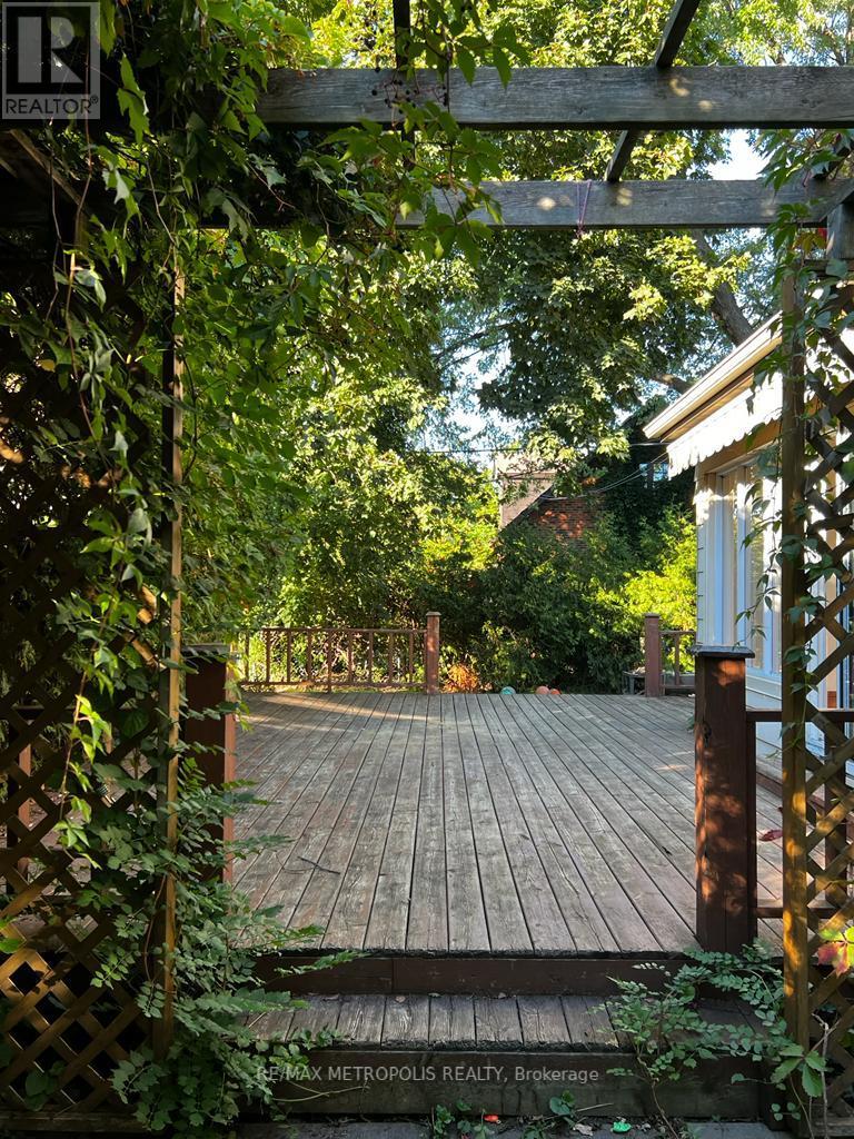Photo 9 of Main 78 Harold Street, Brampton ON