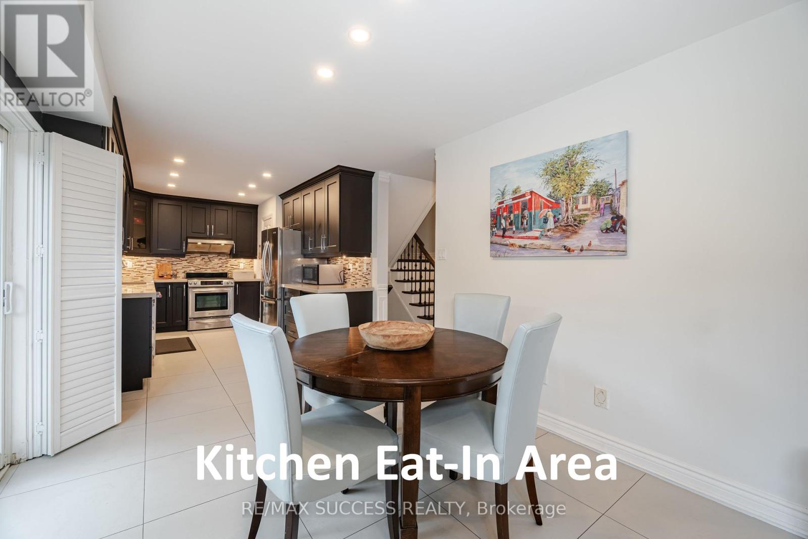 Photo 16 of 19 Sawston Circle, Brampton ON