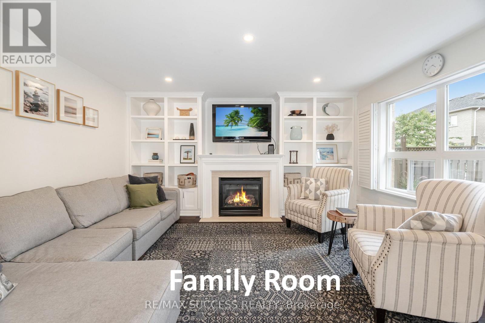 Photo 17 of 19 Sawston Circle, Brampton ON