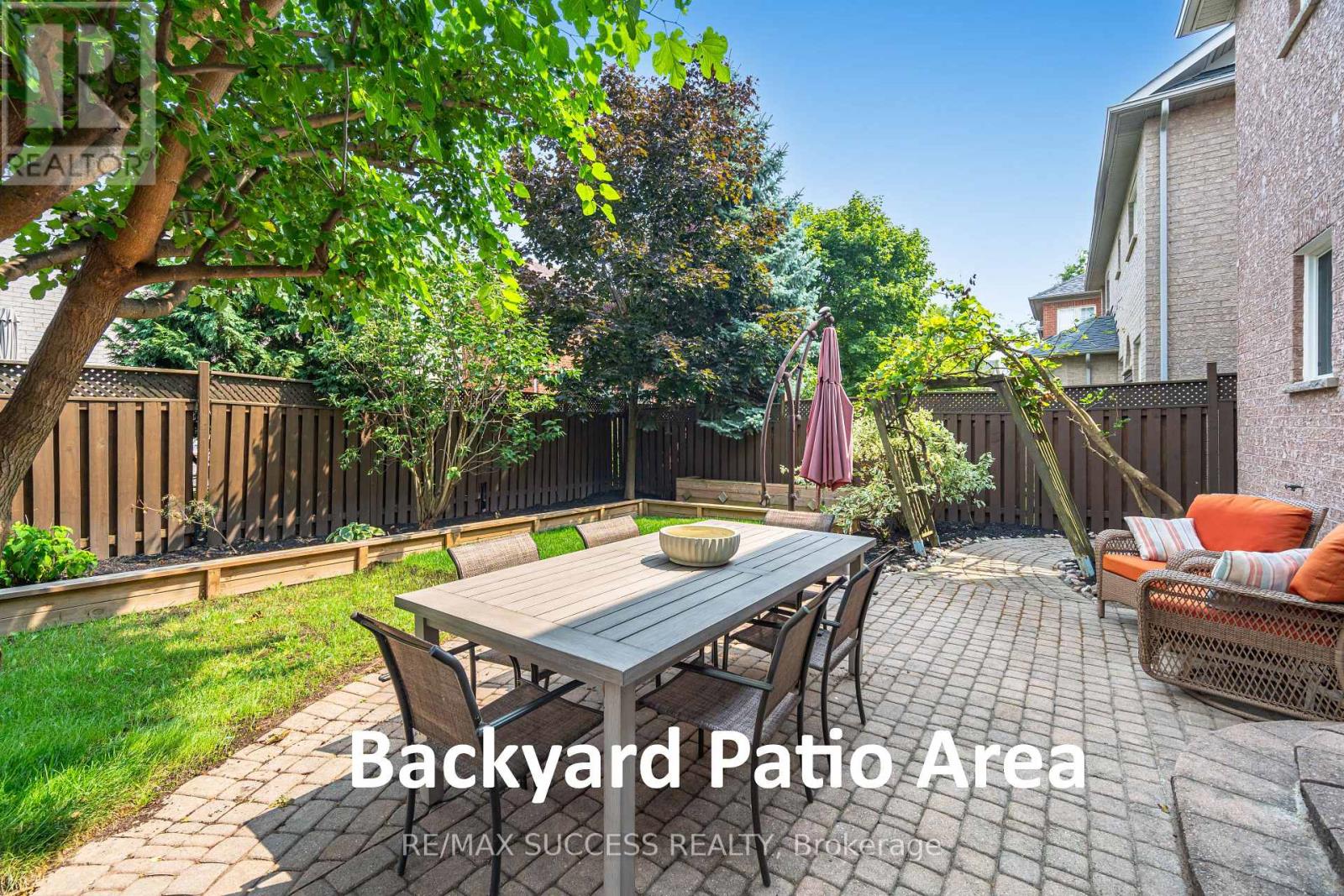 Photo 45 of 19 Sawston Circle, Brampton ON