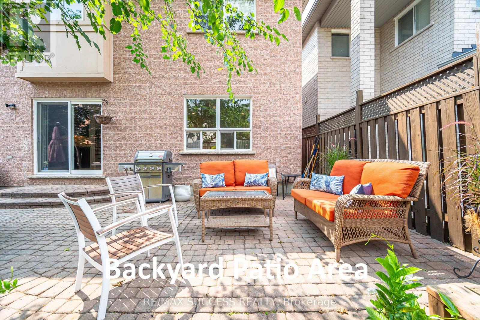 Photo 47 of 19 Sawston Circle, Brampton ON