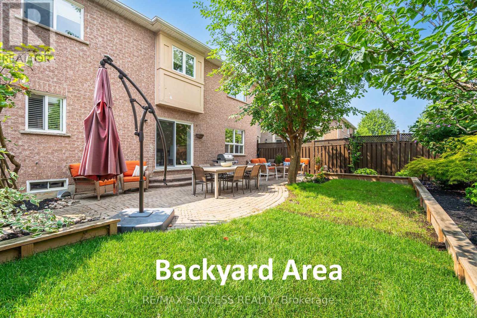 Photo 49 of 19 Sawston Circle, Brampton ON
