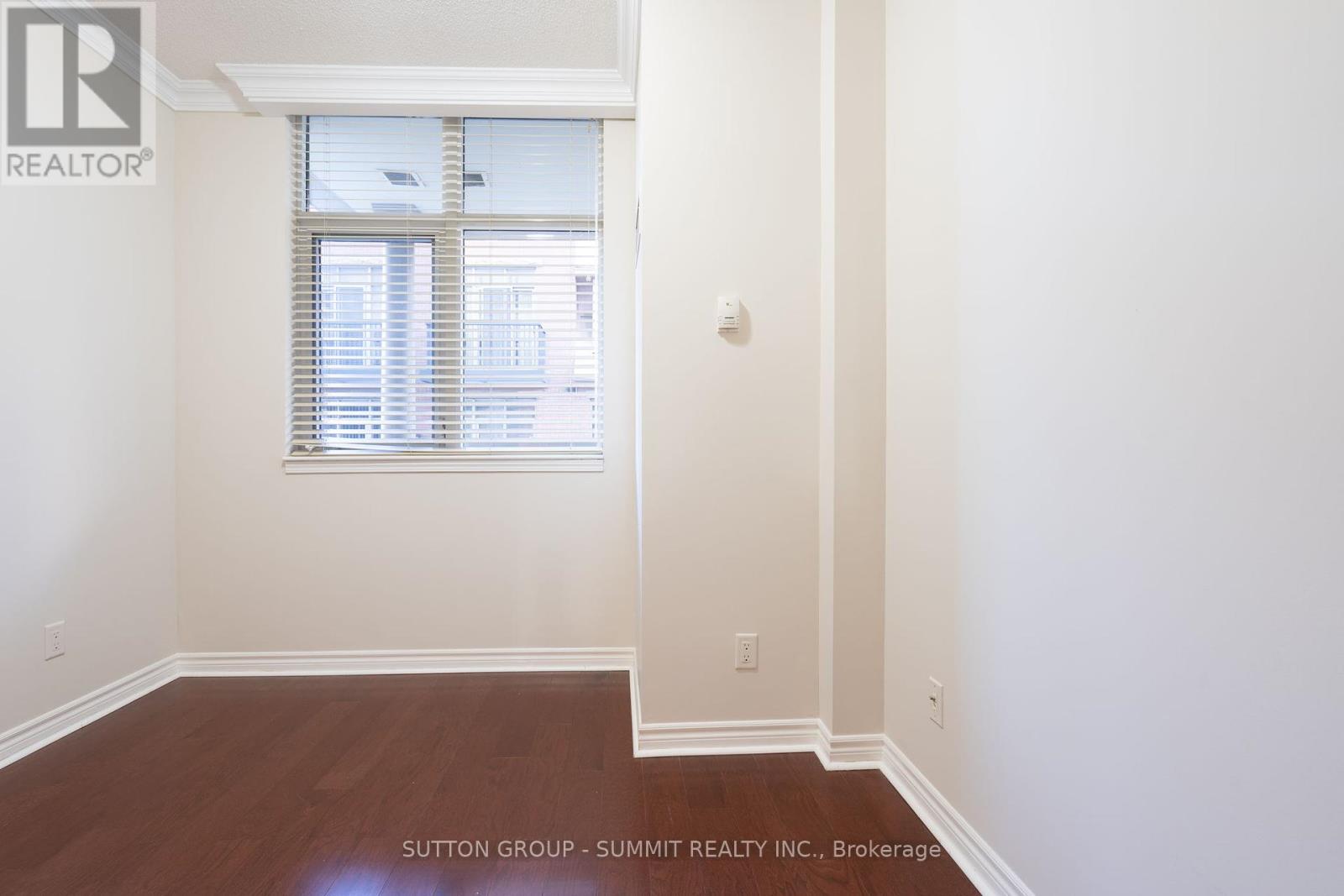 Photo 15 of 202 350 Princess Royal Drive S, Mississauga ON