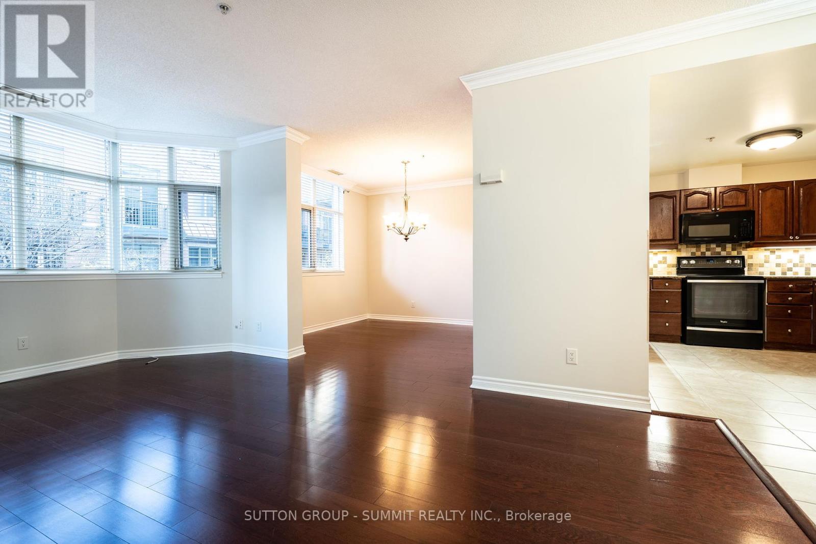 Photo 18 of 202 350 Princess Royal Drive S, Mississauga ON