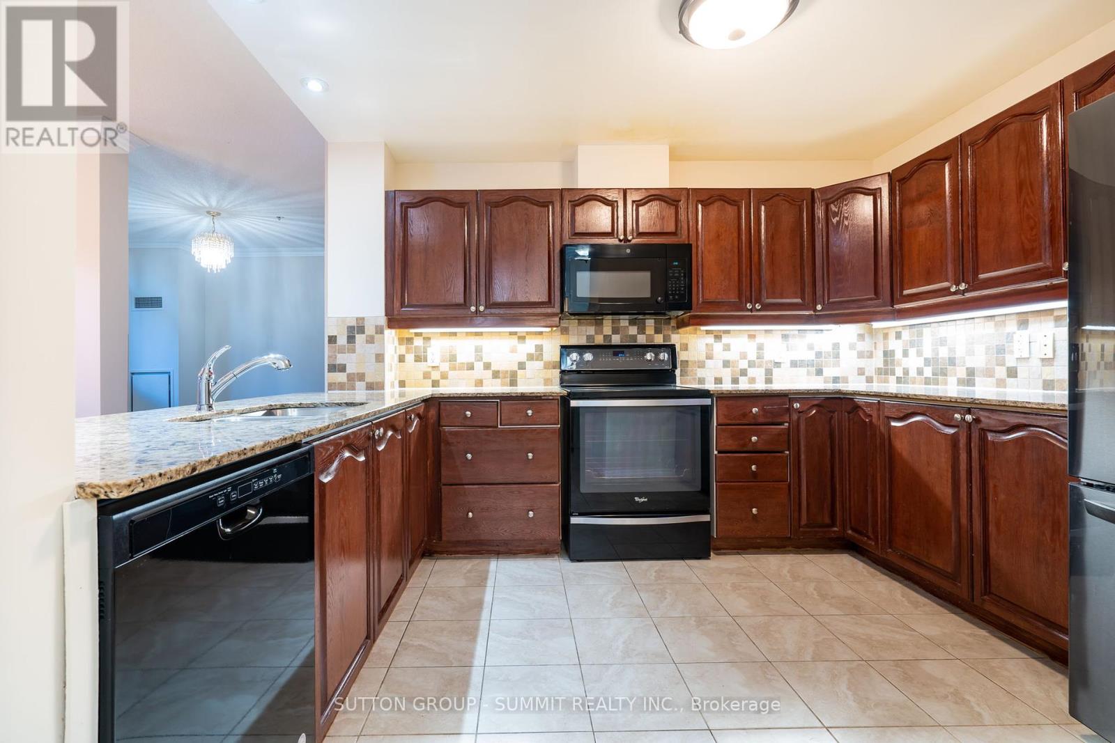 Photo 8 of 202 350 Princess Royal Drive S, Mississauga ON