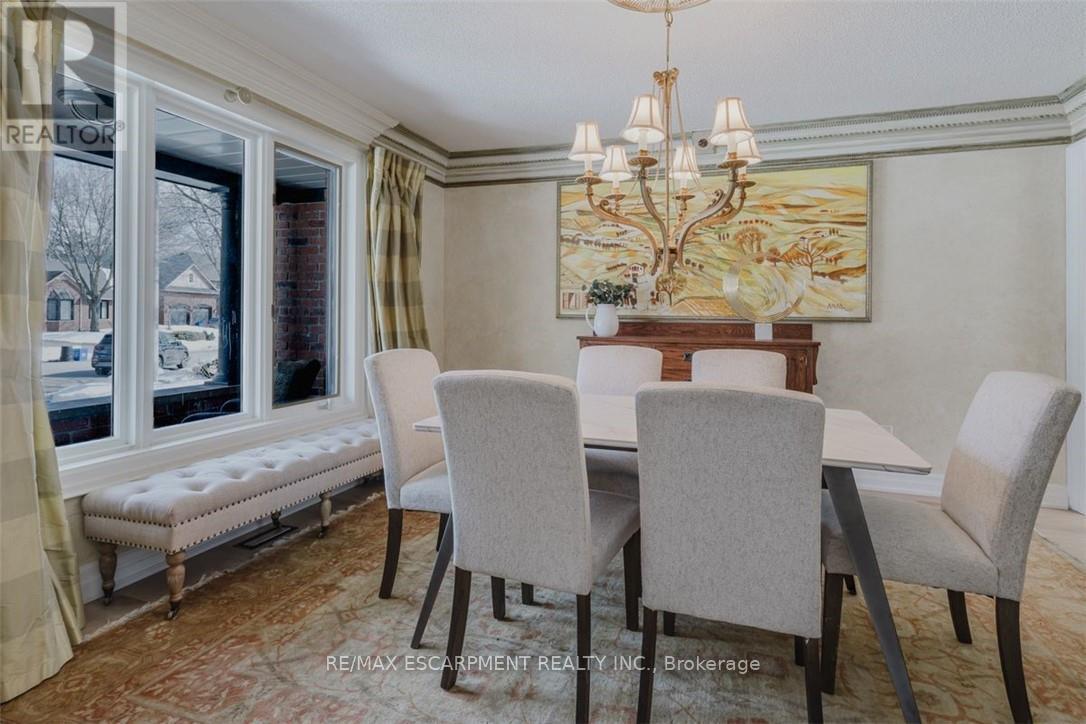 Photo 17 of 954 Wintergreen Place, Burlington ON