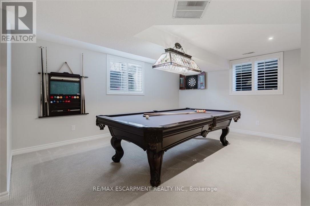 Photo 34 of 954 Wintergreen Place, Burlington ON