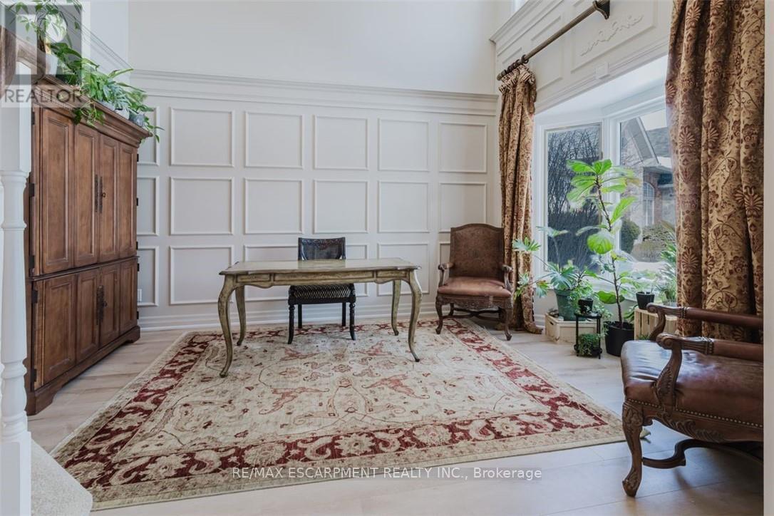 Photo 7 of 954 Wintergreen Place, Burlington ON