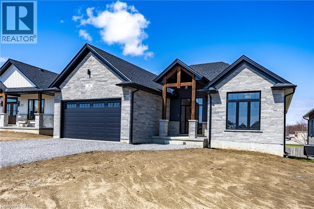Photo 2 of 34 Andrew Avenue, Simcoe ON
