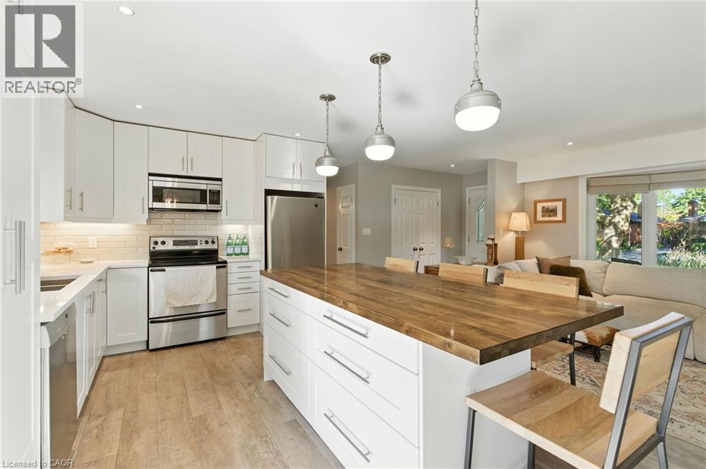 Photo 11 of 7 Oswald Avenue, St Catharines ON