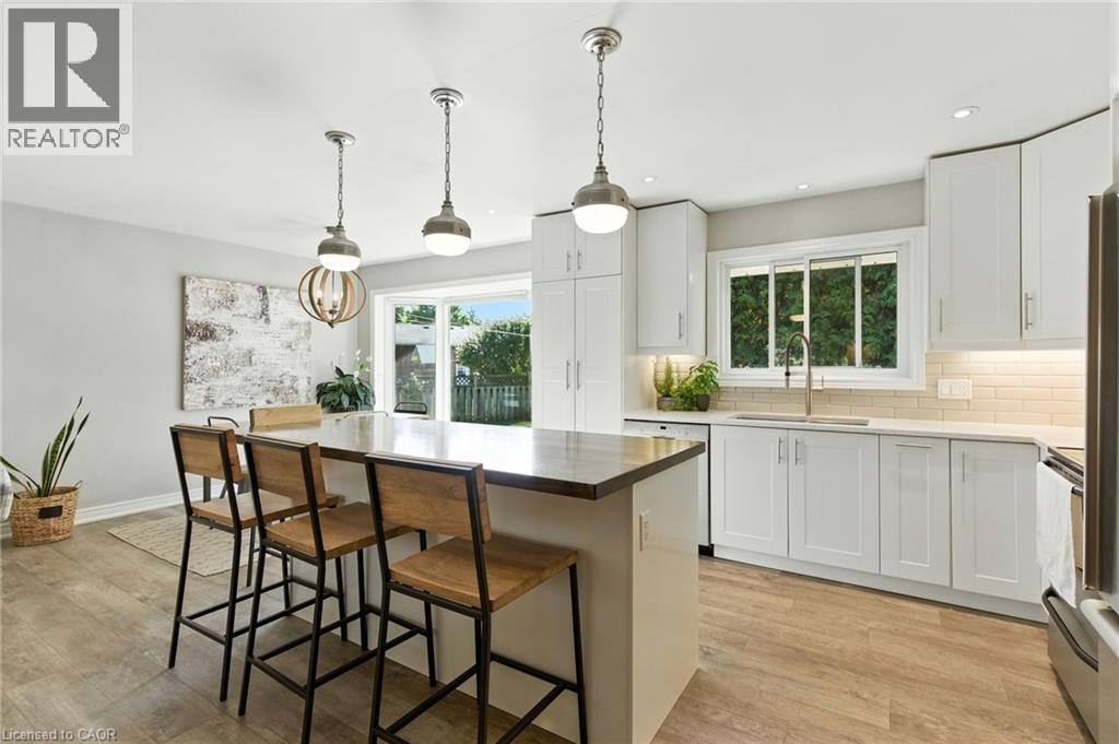 Photo 14 of 7 Oswald Avenue, St Catharines ON