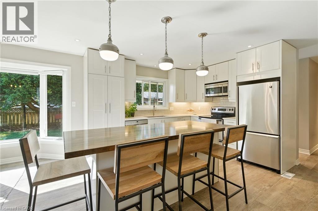 Photo 15 of 7 Oswald Avenue, St Catharines ON